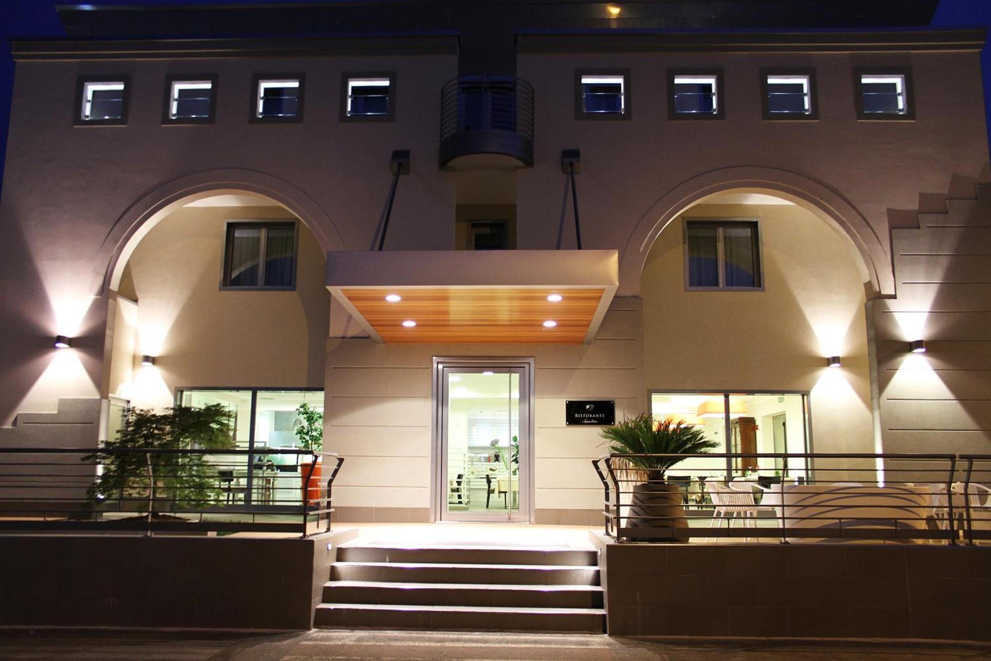 Hotel La Conchiglia 3*